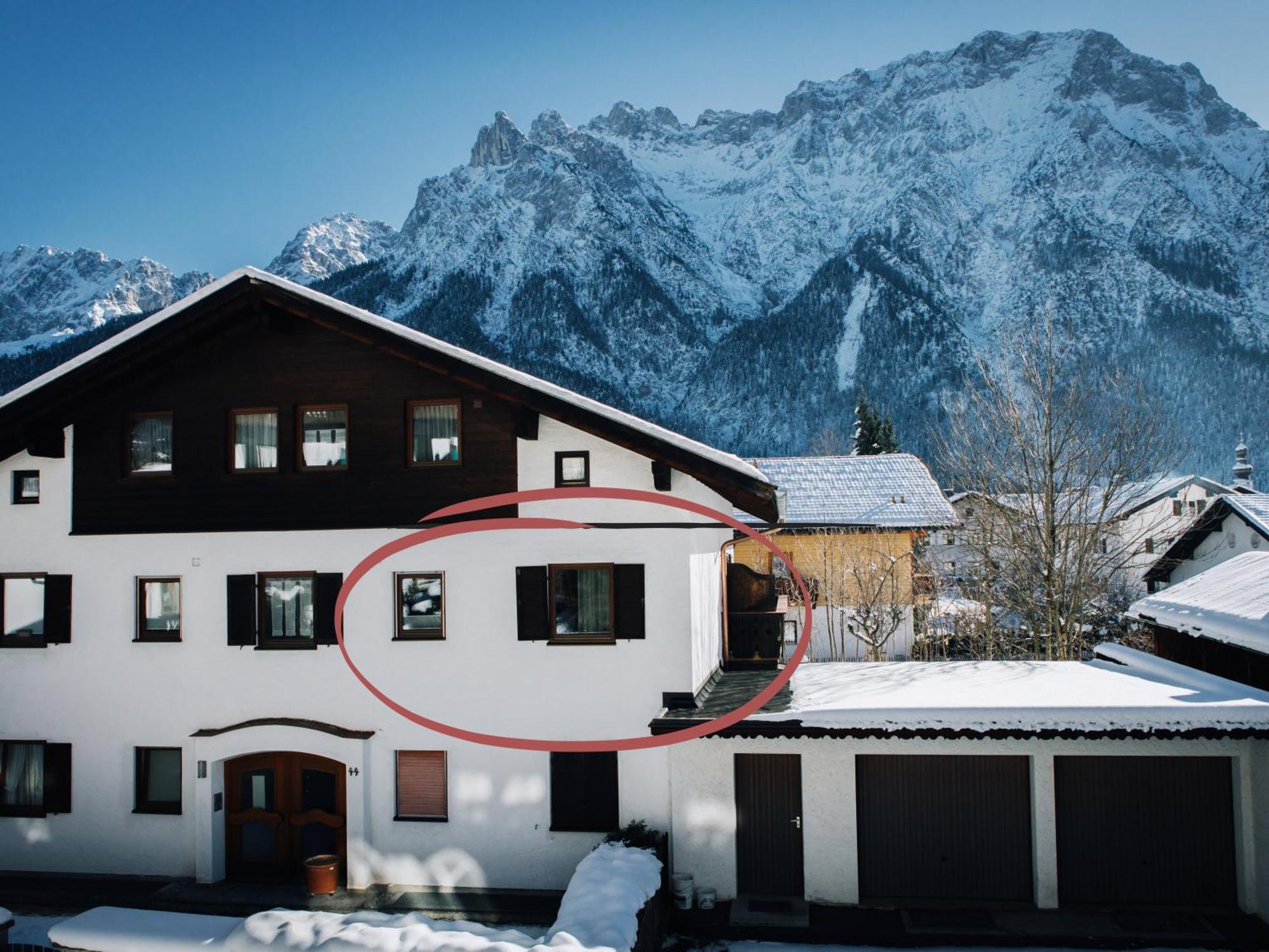 Die Karwendelsuite - 5 Sterne Fewo Mit Bestem Bergblick, Zentrumsnah & Ruhig Gelegen, Familienfreundlich Mittenwald Bagian luar foto